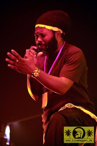 Elijah Prophet (Jam) 13. Chiemsee Reggae Festival - Übersee - Tent Stage 18. August 2007 (5).JPG